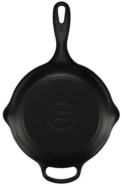 Le Creuset Signature 20 cm black frying pan. Le Creuset20182200000422 photo