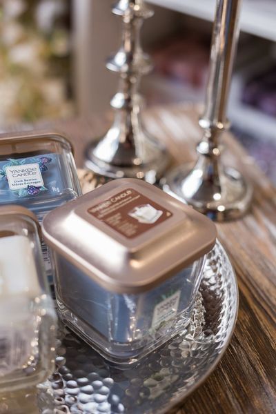 Ароматическая свеча Yankee Candle ELEVATION MEDIUM HOLAND1591091E фото