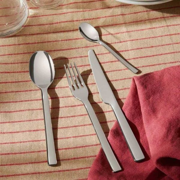Set of 24 Alessi Ovale cutlery for 6 people. AlessiREB09S24 photo