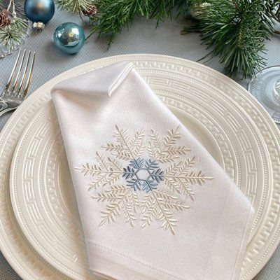 Napkin "WEDGWOOD" PANI_DERIKOVSKA_WDW-NP-WT-2 photo
