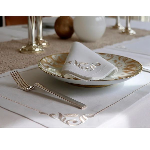 Napkin with embroidery "Montreux" WEISSFEE_825802 24 photo