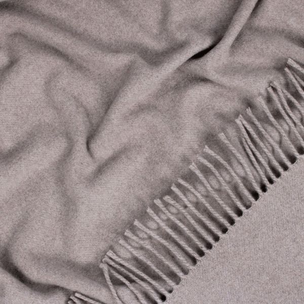 Lanavitta Luxury Cashmere Throw Lan_24342243 photo